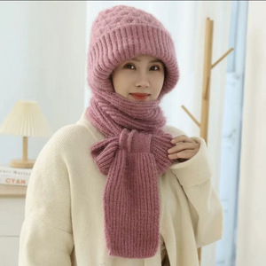 Chapeau et écharpe en tricot tout-en-un pour se tenir au chaud pendant les trajets en automne et en hiver en une seule étape - Product Image 4
