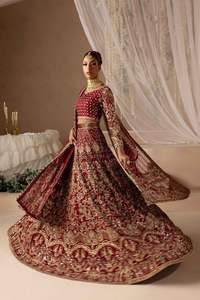 2025 @ broderie lourde élégante sur un beau chemisier de mariée, Lehenga et Dupatta orné de perles de verre en cristal - Product Image 2