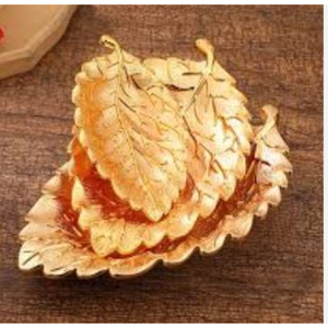 Plateau de service en acier inoxydable en forme de feuille vintage plateau de service alimentaire ou collation à un prix abordable - Product Image 3