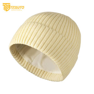 Bonnet d'hiver en tricot épais unisexe en tissu jacquard avec tête de mort pour hommes et femmes Bonnets à revers - Product Image 2