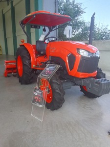KUBOTA L5018 4x4 tracteur à roues agricole haute productivité 50HP avec moteur de qualité expédition dans le monde entier - Product Image 5