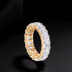 Anillo de banda de eternidad de diamantes de corte radiante de moissanita de 5,00 quilates de quilates hecho en oro sólido de 10K,14K,18K - Product Image 3