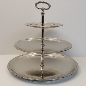 Support à gâteau moderne en métal aluminium surface polie pour les présentoirs de gâteaux haut de gamme dans les maisons et les salles de banquets - Product Image 5