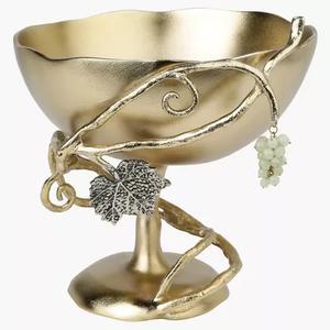 Cuenco Decorativo de Latón con Pedestal, Diseño Clásico, Hecho a Mano en India, Cuenco para Frutas Dorado con Tallo Decorativo, Superventas - Product Image 1