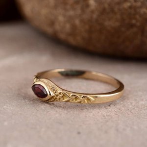 แหวนเงินประดับพลอยโกเมนสีแดง ตัวเรือนเงินแท้ 925 ชุบทอง 18k สไตล์โบฮีเมียน เครื่องประดับคุณภาพสำหรับงานปาร์ตี้และงานแต่งงาน - Product Image 3