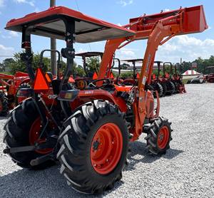 Tractor Kubota L4600 Usado, Tractor Agrícola Kubota L4600 4WD con Cargador, Potente Motor Diésel para Uso Agrícola - Product Image 6