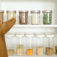 Coffrets de cuisine sans portes pré-perforés en mélaminé 18 mm pour charpentiers, installateurs et ateliers de meubles, façades personnalisables