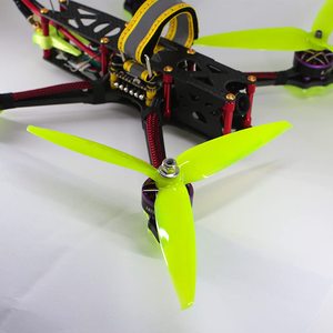 Gemfan 7040 7X4X3 (2cw + 2ccw) <span class=keywords><strong>3</strong></span> 블레이드 7 인치 도매 뜨거운 판매 하이 퀄리티 레이싱 드론 프로펠러 RC 드론 액세서리 - Product Image 4