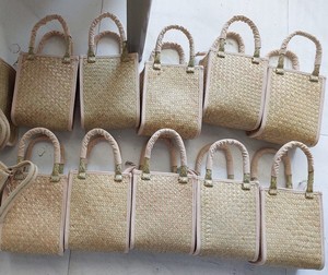 SAC DE PLAGE EN PAILLE NATURELLE FAIT À LA MAIN MODE VINTAGE FERMETURE ÉCLAIR À DEUX POIGNÉES NATIONAL ÉCOLOGIQUE - Product Image 4