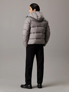 Veste matelassée à capuche pour homme en toile légère de haute qualité avec poches zippées à la taille, design écologique pour l'hiver - Product Image 6