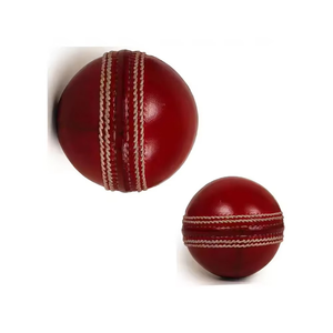 Balle de cricket rouge de conception personnalisée de haute qualité en cuir véritable balle dure de sport pour la pratique intérieure et extérieure les plus populaires - Product Image 4