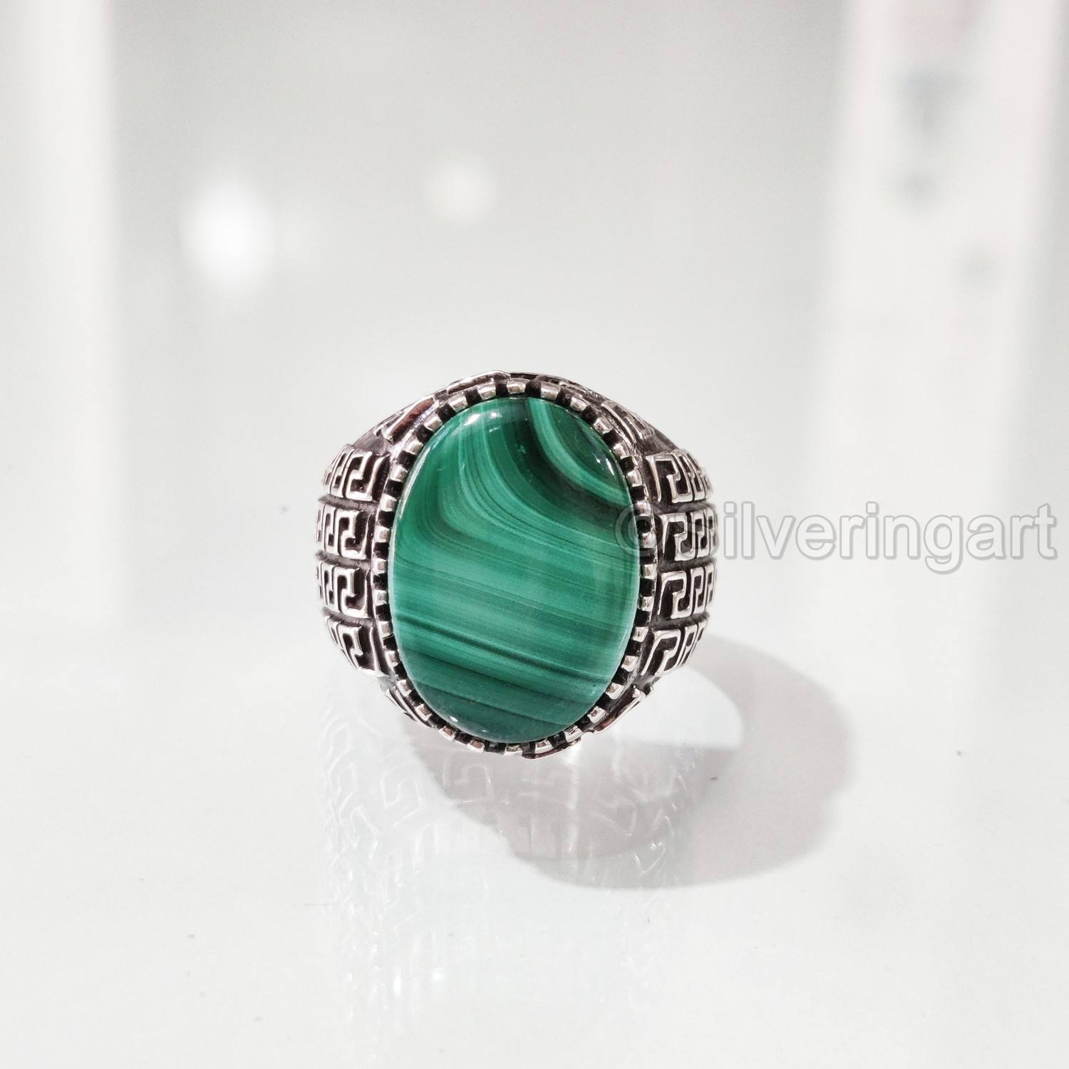 สีเขียว