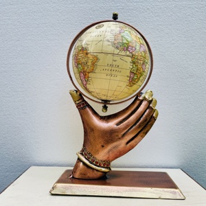 โลหะโบราณถือลูกโลกแบบดั้งเดิมโชว์ผลงานสีทองทองแดงแบบหมุนได้แผนที่โลกสำหรับตกแต่งโต๊ะทำงานในบ้าน - Product Image 2