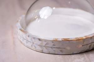 Magnifiques plateaux de service rectangulaires en nacre incrustée avec couvercle en acrylique, plateau de service pour pâtisserie florale au chocolat pour le Ramadan - Product Image 6