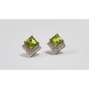 Boucles d'oreilles goutte péridot plaqué or 14 carats à la mode goujon coupe carrée avec motif goutte d'eau diamant en forme de poire pour les fiançailles - Product Image 4