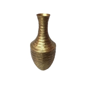 top trending Home Decorative Metal Flower <b>Vases</b> Customized Modern Aluminum Flower Pots For Home And Table Decoration - Product Image 1