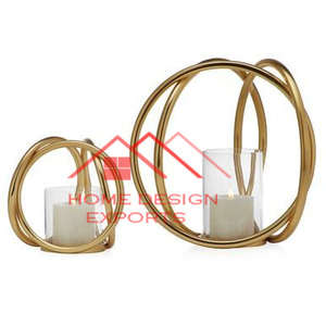 Bougeoir en T avec finition dorée en métal et aluminium, tout nouveau design, pour accessoires de décoration moderne et luxueux - Product Image 2