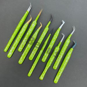 Pince à cils à pointe argentée et dorée, pince à épiler à pointe en fibre d'acier inoxydable, outils à cils en métal avec logo personnalisé - Product Image 5