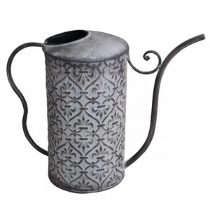 Design haut de gamme haute vente qualité outils de jardin revêtement blanc long arrosoir sécurité santé métal arrosoir prix de gros - Product Image 6