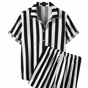 ชุดเซ็ตเสื้อผ้าผู้ชายลายทางสีดำขาวแบบ OEM สั่งทำพิเศษ - ชุดฤดูร้อน 2 ชิ้น - Product Image 1