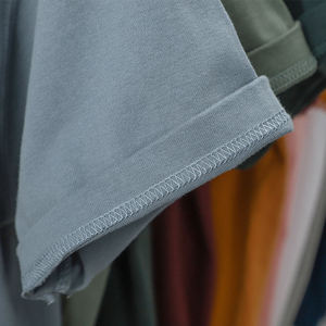 Camiseta de algodón y poliéster, camiseta unisex, diseño de logotipo impreso, diseño de sublimación, segunda camiseta para hombre - Product Image 2