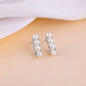 Pendientes de perlas de plata inspiradoras-Accesorio elegante y seductor - Product Image 1