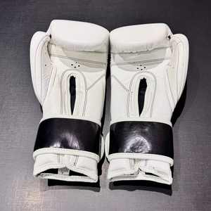 Gants de boxe Cleto Reyes 2026 en cuir de vache véritable, avec lacets traditionnels, qualité supérieure, sur mesure, au meilleur prix - Product Image 5