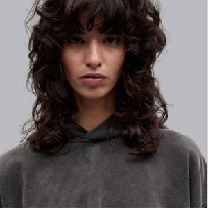 Sweat à capuche Boxy Fit pour femme doux, confortable et idéal pour les vêtements décontractés, les superpositions et les aventures en plein air en automne et en hiver - Product Image 6