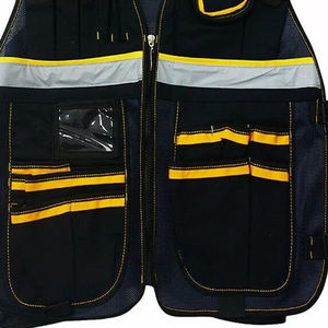 Vente en gros de gilets de sécurité TACHTICAL STANDARD de haute qualité en polyester noir, construction robuste, haute visibilité, réfléchissant, imperméable, LED pour hommes - Product Image 6