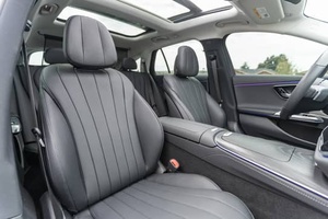 EXCELENTE MERCEDES-BENZ E450 4MATIC 2024, SISTEMA DE PROPULSIÓN HÍBRIDO TURBOALIMENTADO, TRACCIÓN EN LAS CUATRO RUEDAS, LISTO PARA ENTREGAR - Product Image 5