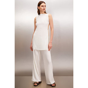 ETHIQUET SERELUNE Blusa larga abierta Yanlari sin mangas de corte regular y cuello ancho para mujer - Product Image 2