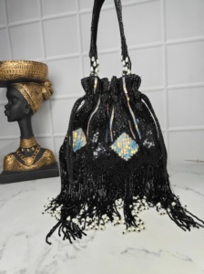 Royal Luxury Handcrafted Potli Purse Bolso de novia con bordado de lentejuelas con cuentas y cierre de cuerda - Product Image 2