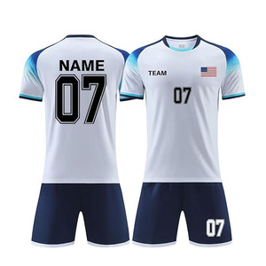 Vente en gros d'uniformes de football pour enfants, ensemble maillot et short respirant conçu pour le confort et la performance athlétique - Product Image 3