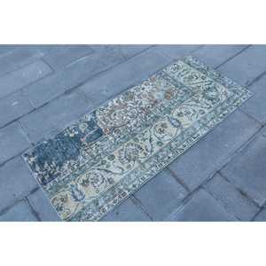 Alfombra Vintage de 2.2x5.1 pies, Alfombra Turca Pequeña, Alfombra de Lana Azul Abstracta - Product Image 3