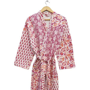 Patchwork diseño acabado rayas algodón Kantha chaqueta acolchada Unisex hecho a mano cosido a mano ropa de dormir ecológica - Product Image 1