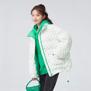 Venta al por mayor de moda largo liso logotipo personalizado impermeable a prueba de viento de algodón chaqueta acolchada de invierno para las mujeres al aire libre - Product Image 4