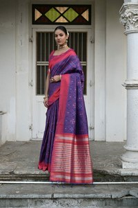 Traje tradicional elegante ligero suave Banglori Handloom Sari de seda cruda con borde de trabajo de tejido disponible en cinco colores - Product Image 2