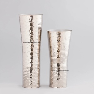 Florero de Metal de diseño real, acabado martillado plateado para el hogar, sala de estar, decoración del suelo, florero hecho a mano - Product Image 6