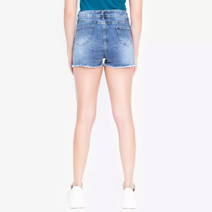 Shorts pour femmes dernière conception Hot Seller Ladies Acid Wash Denim Shorts Plain Simple Premium Quality Women Denim Shorts OEM - Product Image 2