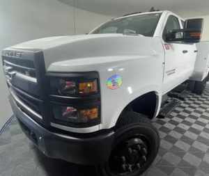 El mejor!! Precio Accesible, Chevrolet S 5500 2023, Camión de Servicio Mecánico Usado con Plataforma Plana, Automático, Listo para Exportación, Entrega Global - Product Image 1