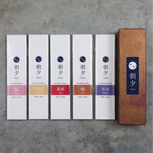 Surtido de varitas de incienso con aroma a flores, juego de 5 aromas: Wagiku, ciruela, rosa, jazmín, sakura - Product Image 2