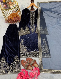 Ensemble Kurta et Palazzo en velours pour femmes avec dupatta en soie organza brodée, tenue ethnique pour les occasions spéciales - Product Image 1
