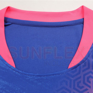 เสื้อฟุตบอลแบบระเหิดวัสดุคงทนผลิตจากโรงงาน - Product Image 3