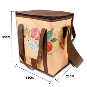 Bolsa térmica impermeable para el almuerzo, de gran capacidad, con logotipo personalizado OEM/ODM, fabricada con tela no tejida RPET de 90 g/m². - Product Image 5