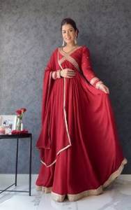 Hermoso vestido de fiesta Aliya Cut vestido con Dupatta con trabajo de lentejuelas bordadas - Product Image 3