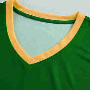 Uniforme de baloncesto al por mayor de última tendencia, material de alta calidad con colores personalizados y logotipo, uniforme elegante de baloncesto - Product Image 3