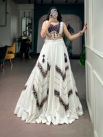 Ensemble Lehenga Choli long en rayonne blanche Shivam Hub, séchage rapide, broderie miroir, sequins, dentelle, style traditionnel indien pakistanais