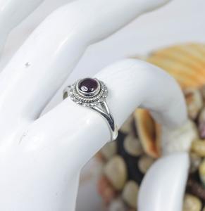 Bague grenat en argent sterling 925 avec pierres précieuses Bague grenat à la mode Bijoux de mode 925 Bague simple faite à la main pour filles en argent estampillé - Product Image 2