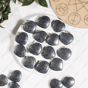 Wedding and Party Wear Best Quality Beautiful Design Crystal Gemstone Hematite <b>Heart</b> Shape Pendants at Bulk Purchase - Product Image 3