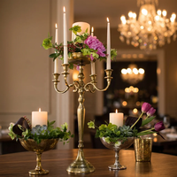 Centre de table candélabre doré classique à 5 bras pour la décoration de la maison et des tables de mariage